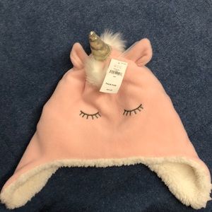 New Gap girls unicorn winter hat.